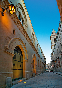 http://www.airmalta.com/destinations/malta/best-of-malta/fileprovider.aspx?fileId=201